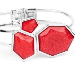 🔺🟥🔺 “TOURIST TRAPEZOID” RED GEOMETRIC HINGED BRACELET ~ PAPARAZZI❗️🔺🟥🔺
